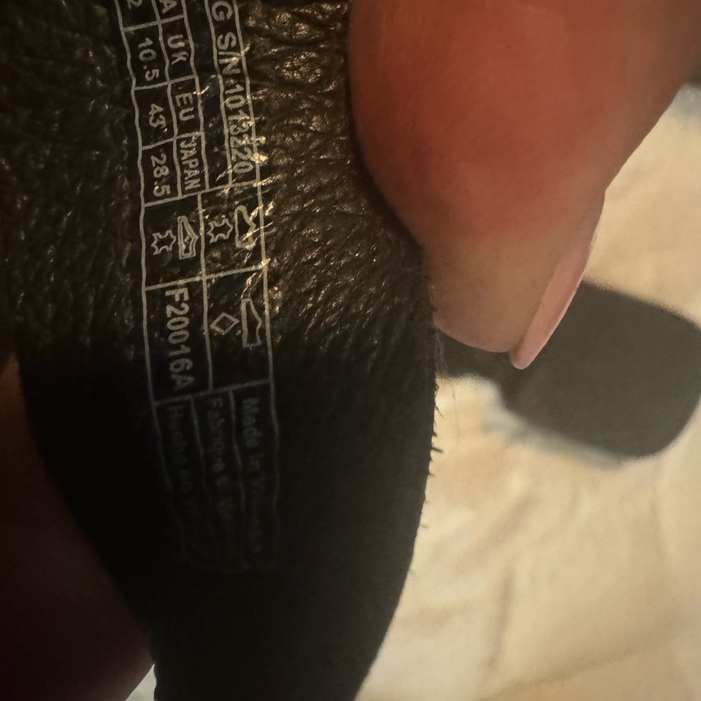 Ugg Sandles - image 1